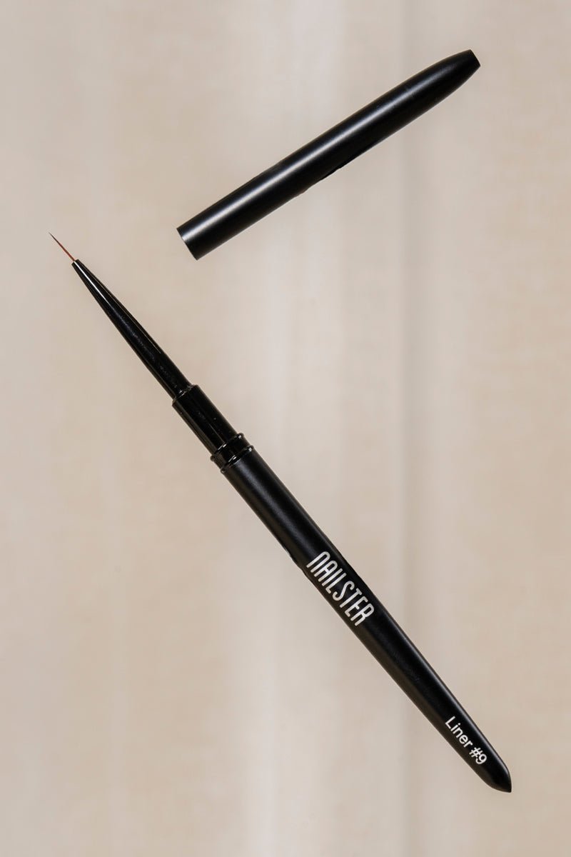 Liner Brush