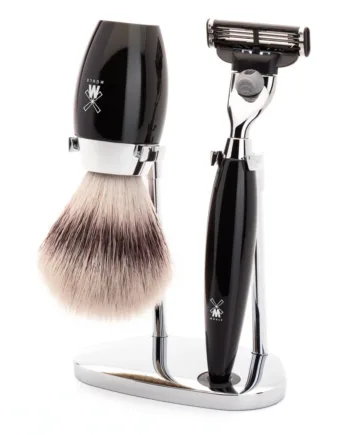 Mühle Shaving Barbersæt Med Mach3 Skraber  Børste Og Holder  Kosmo  Sort Kunstharpiks