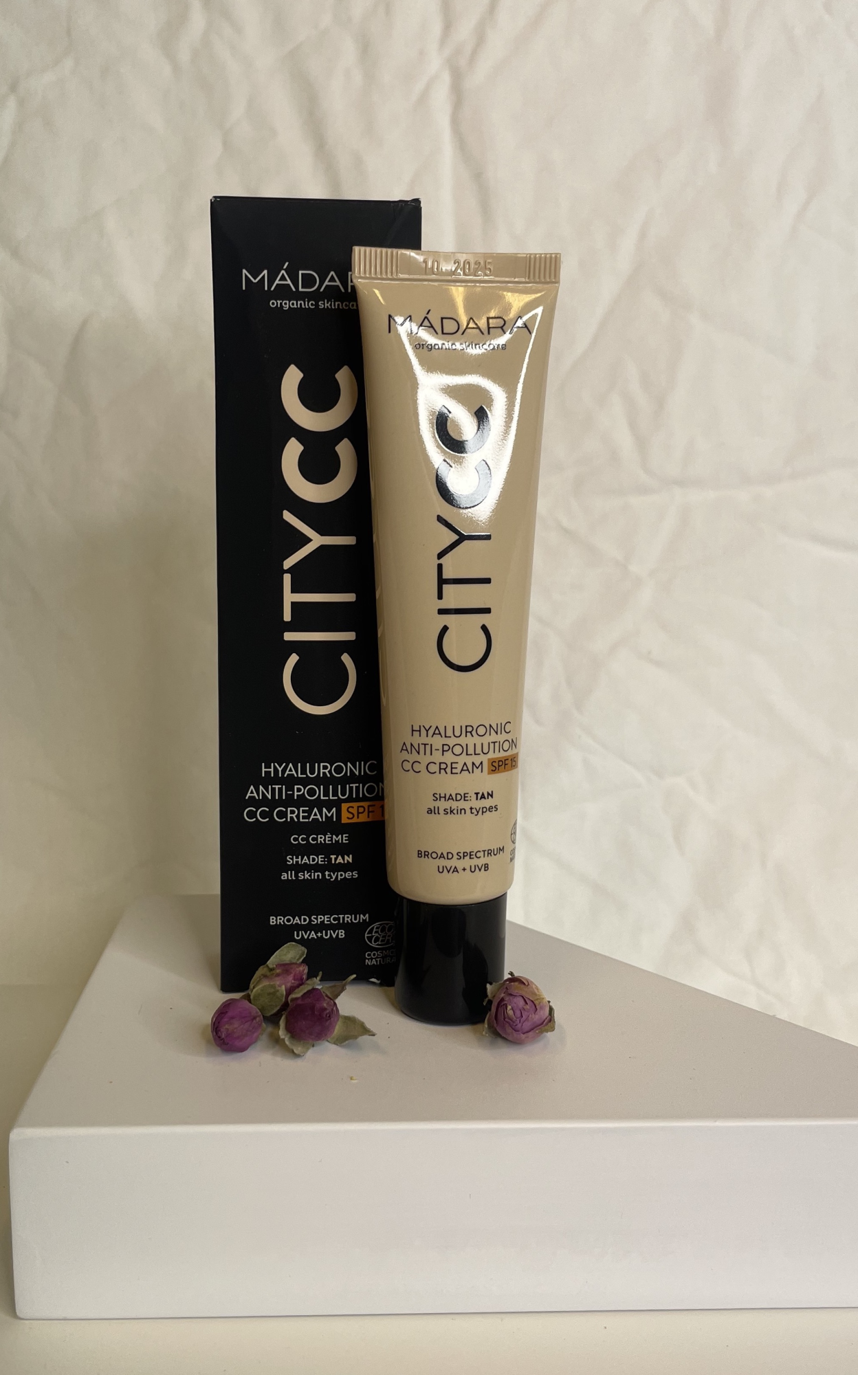 Madara City Cc Hyaluronic Anti-pollution Cc Cream Spf 15  Tan
