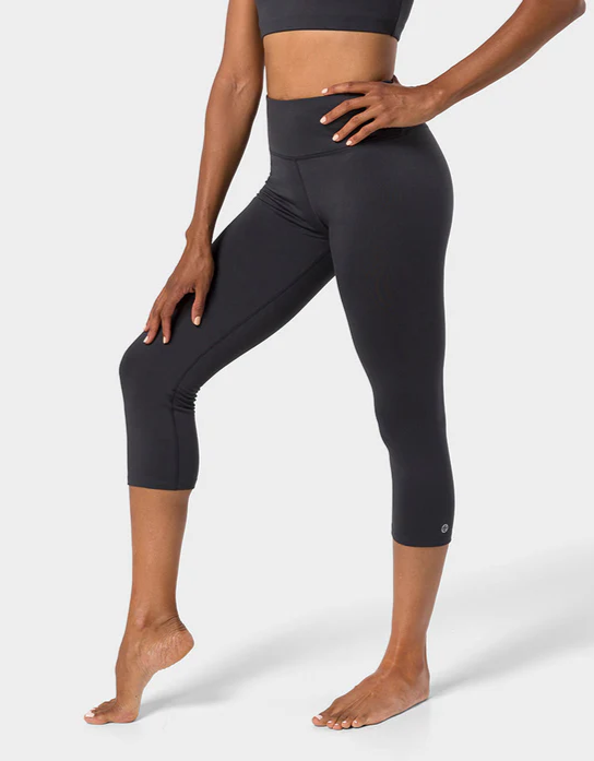 Manduka Quot Dhara Quot Capri Leggings Phantom Str