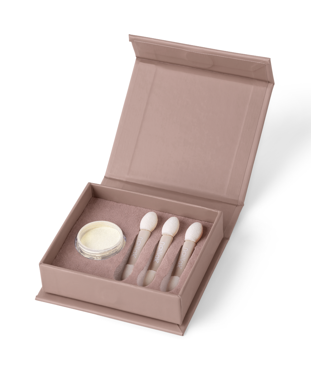Naillak Pearl Powder Gold  Inkl    Applikatorer